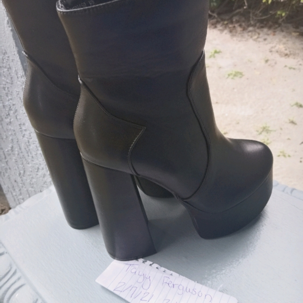 Hot topic Reble platforms